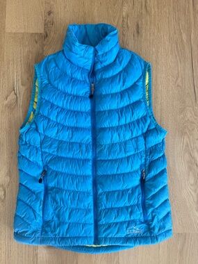 L.L. Bean Downtek Puffer Vest Womens Blue Lightweight Full Zip Outdoor